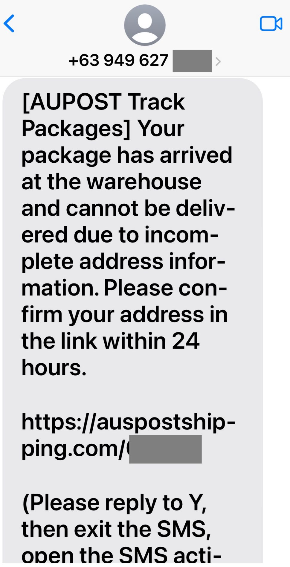 Screenshot of a text message from +905421558*** received on 26 June at 7:52 am. It urges the recipient to update their address for a delayed package, with a link and instructions to activate it via Safari or email.