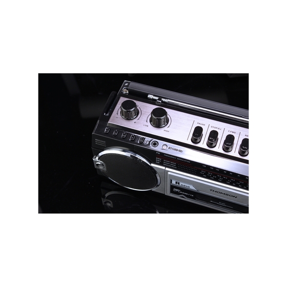 Thomson Retro Portable Bluetooth Radio with Cassette Player product photo Internal 2 DETAILS